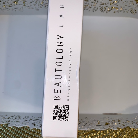 BEAUTOLOGY LAB - REFRESH + REVITALIZE 24K GOLD COLLAGEN EYE MASKS - 12 pairs - Picture 4 of 7